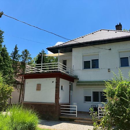 Honved N3. Apartman Балатонлеле Екстериор снимка