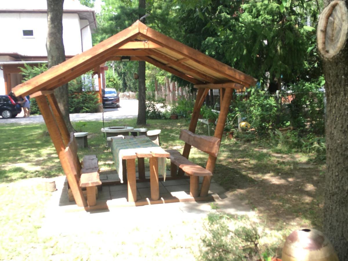 Honved N3. Apartman Балатонлеле Екстериор снимка